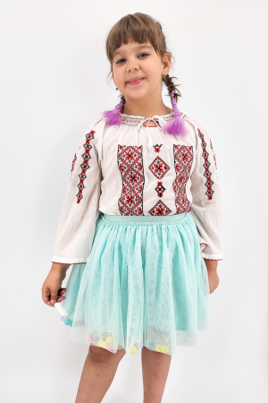 Ie traditionala fetite Hortensia [1]