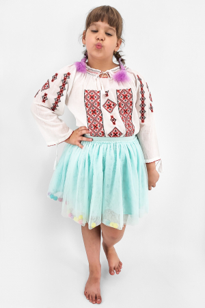 Ie traditionala fetite Hortensia [2]