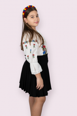 Ie traditionala fetite Fatima 14 [1]