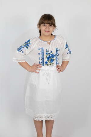 Ie traditionala fetite Daiana [2]