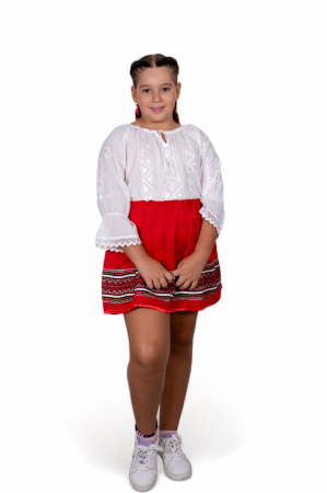 Fetite - Ie traditionala fetite Gilda 2