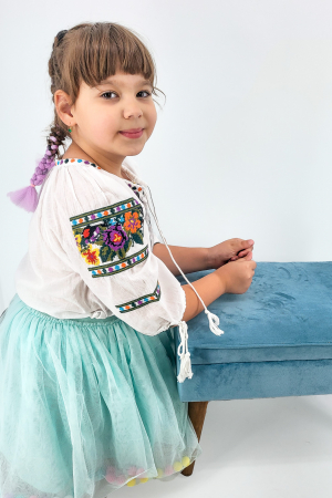 Ie traditionala fetite Ianina 3 [1]