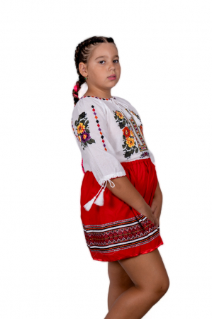 Ie traditionala fetite Ianina 4 [2]