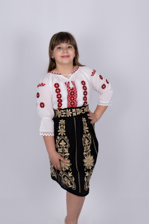 MEGA REDUCERI - Ie traditionala fetite Lili