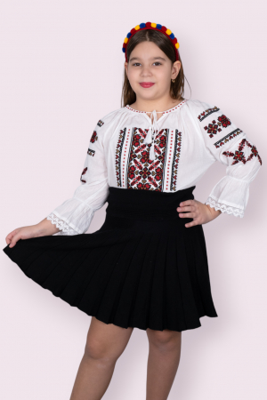 MEGA REDUCERI - Ie traditionala fetite Melisa 3