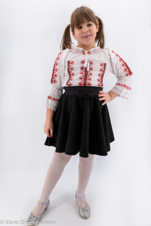 MEGA REDUCERI - Ie traditionala fetite Mihaela