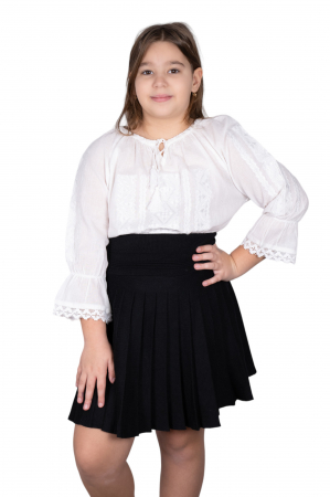 Fetite - Ie traditionala fetite Gilda 3