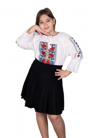 Ie traditionala fetite Iarina [2]