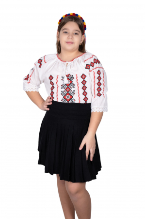 Ie traditionala fetite Rita 3 [0]