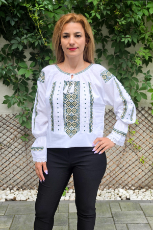 Femei - Ie Traditionala Laura 4