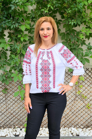 Ii Maneca 3/4 - Ie Traditionala Laura 3