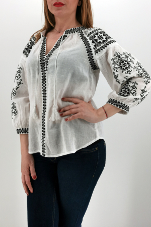 Ie Traditionala Loredana 12 [1]