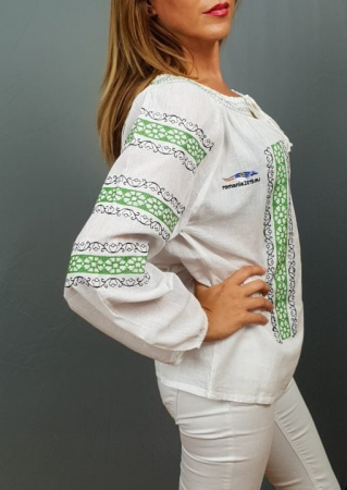 Ie Traditionala Luana 2 -  Centenar [2]