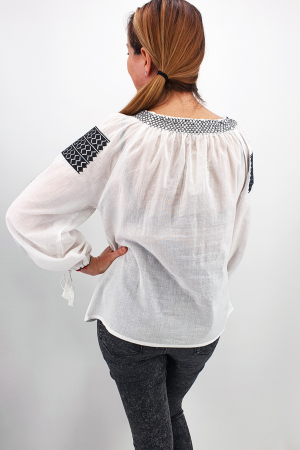 Ie Traditionala Luna 3 [4]