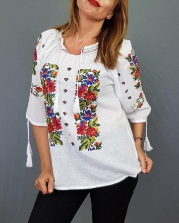 Ie Traditionala Rebeca [3]