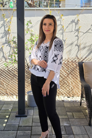 Ie Traditionala Melania 8 [3]