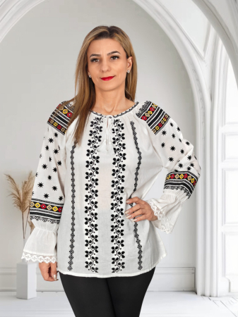 Femei - Ie Traditionala Nadia 4