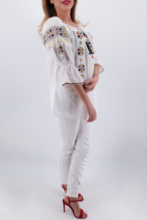 Ie Traditionala Raluca 6 [2]