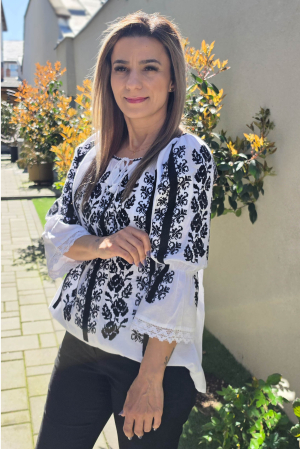 Ie Traditionala Cezara [3]