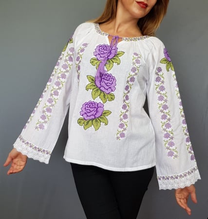 Ie Traditionala Rosa 3 [2]