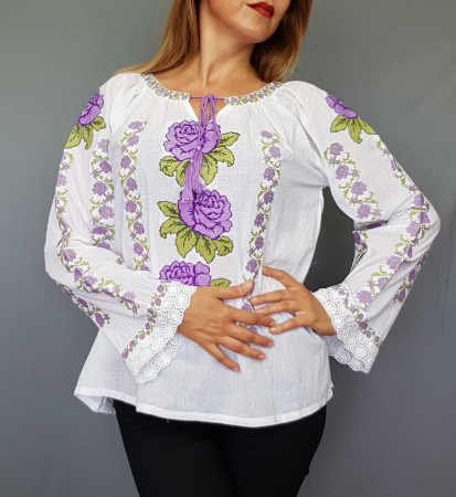 Ie Traditionala Rosa 3 [3]