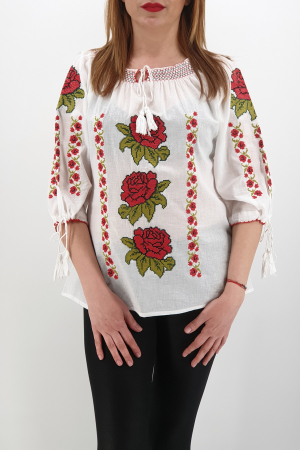 Ie Traditionala Rosa 2 [1]