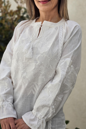 Ie Traditionala Beatrice [2]