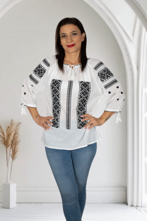 Ie Traditionala Teodora 5 [1]