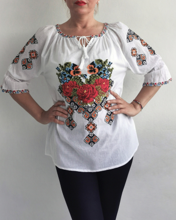 Ie Traditionala Trandafira 2 [1]