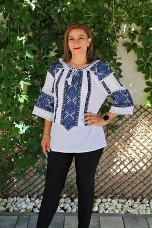 Ie Traditionala Valentina 2