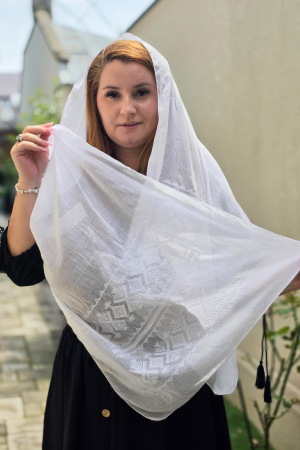 Esarfe si Baticuri - Marama Traditionala cu broderie Inflorata