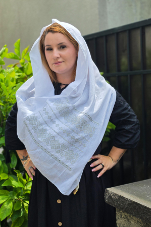 Marama Traditionala cu broderie Inflorata