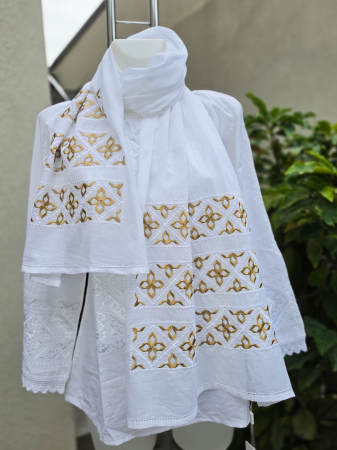 Esarfe si Baticuri - Marama Traditionala cu broderie Inflorata