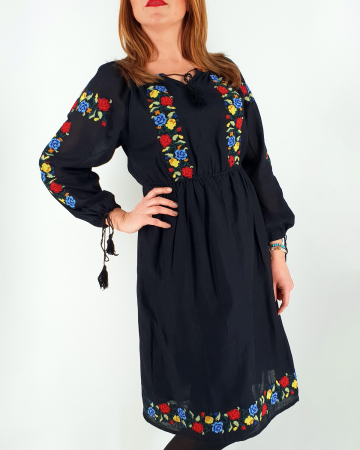 Rochie traditionala Luminita 3 [1]