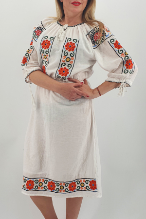 MEGA REDUCERI - Rochie Traditionala Corinuta 4