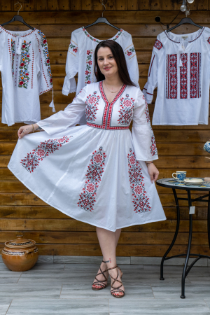 Rochie Traditionala Dorinuta 2 [1]
