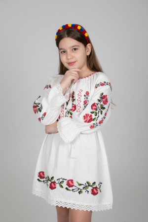 Rochie traditionala fetite Andrea 5 [1]