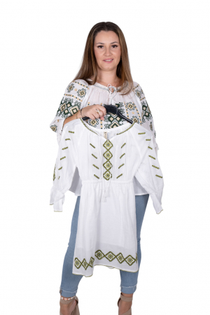 MEGA REDUCERI - Rochie traditionala fetite Daiana 4