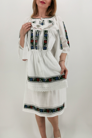 Rochie traditionala fetite Iasmina [0]