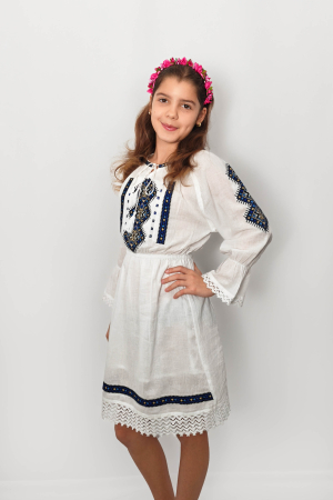 Rochie traditionala fetite Zoe 4 [3]