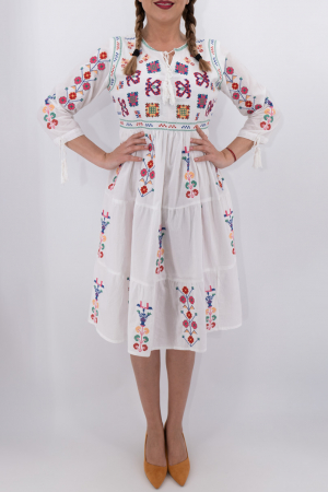 Rochie Traditionala Sonia [3]