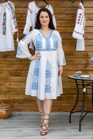 Rochie Traditionala Dorinuta [0]