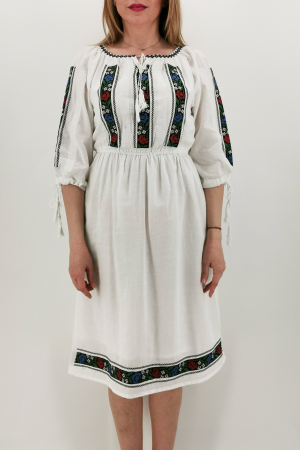 Rochie Traditionala Iasmina [2]