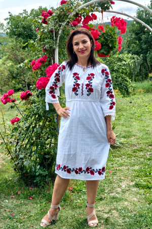 Femei - Rochie Traditionala Lacramioara 5