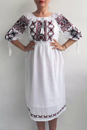 Rochie Traditionala Eleonor [3]