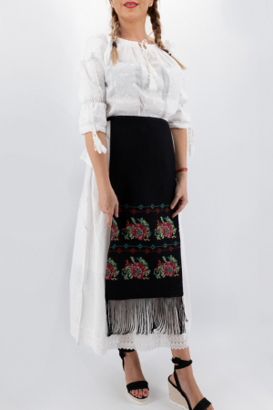 SET - 2 Fote brodate cu model traditional Valentina [0]