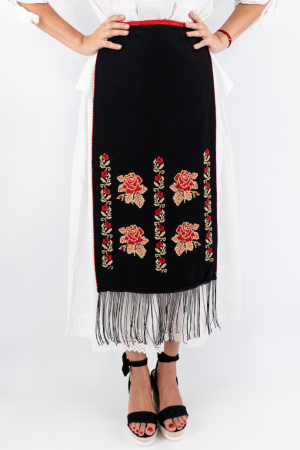 SET - 2 Fote brodate cu model traditional Valentina 3 [1]