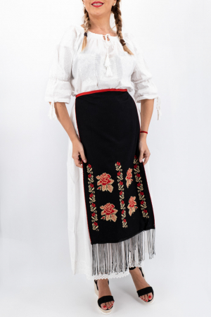 SET - 2 Fote brodate cu model traditional Valentina 3 [0]