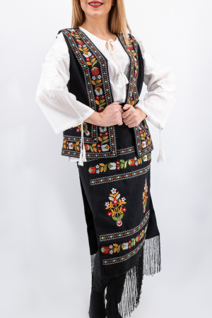 SET - 2 Fote brodate cu model traditional Valentina 6 [1]