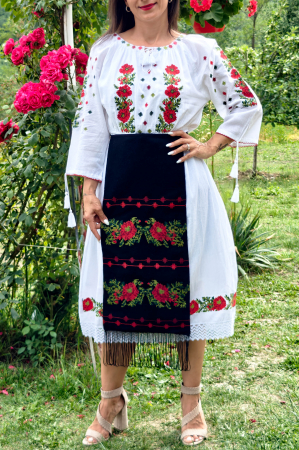 Fote si Catrinte Traditionale - SET - 2 Fote brodate Minodora